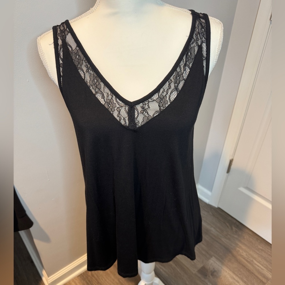 Torrid Black V-Neck Tank, never worn